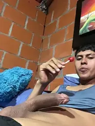 Miguel_960 webcam model stream image