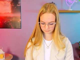 dakota-night webcam model stream image