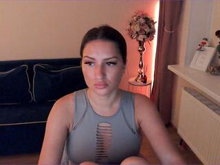 Heaven Hill webcam model stream image