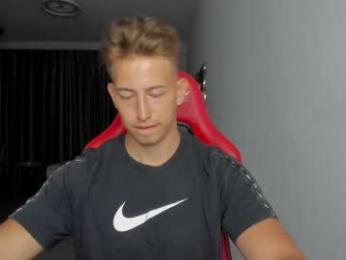 gym_alpha webcam model stream image