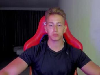 gym_alpha webcam model stream image