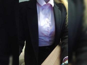 EmmiHot webcam model stream image