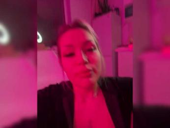 James-Eva0 webcam model stream image