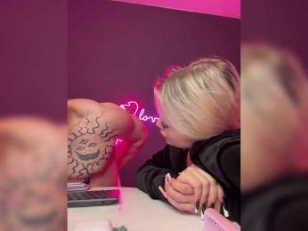 James-Eva0 webcam model stream image