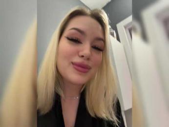 James-Eva0 webcam bongacams model stream image