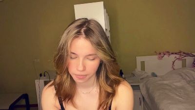 LindseyWatah webcam model stream image