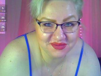 AngelinaGlam webcam model stream image