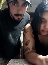 PielyFuego webcam model stream image