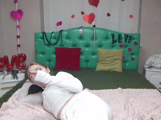 Lara Cher webcam model stream image