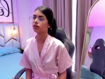 isa_little4u webcam model stream image