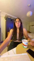 yes37xxx webcam model stream image