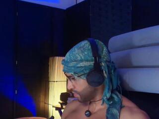 Ralf E webcam model stream image