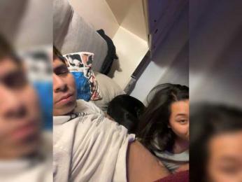Losperupinos webcam model stream image