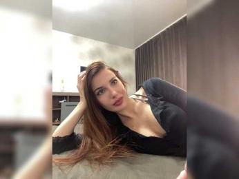 Lindseya webcam model stream image