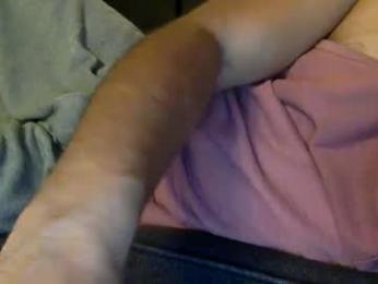 adipoli710 webcam model stream image