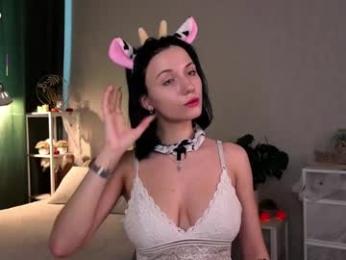 _curlydream_ webcam model stream image