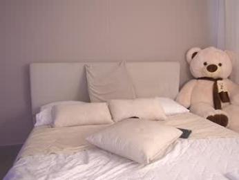 veroniqe_lounge webcam model stream image