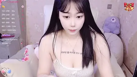 small_bell webcam stripchat model stream image