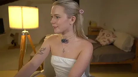 LexieLoree webcam model stream image