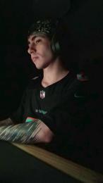 skinnywhitebull webcam model stream image