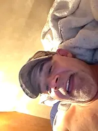 DeeBestEver webcam model stream image