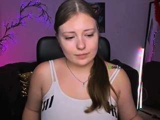 mia-winter webcam model stream image