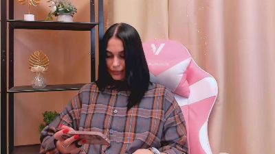 GiannaScharmer webcam model stream image