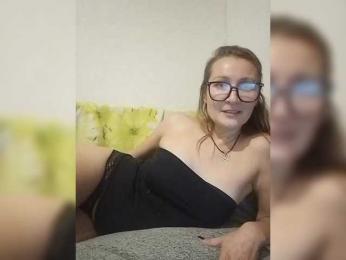 Yuliya333 webcam model stream image