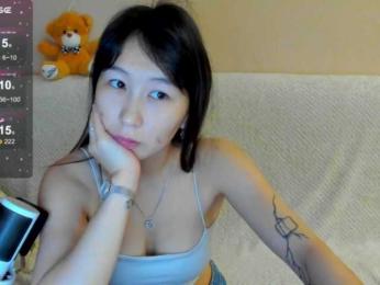 ElliMilka webcam model stream image