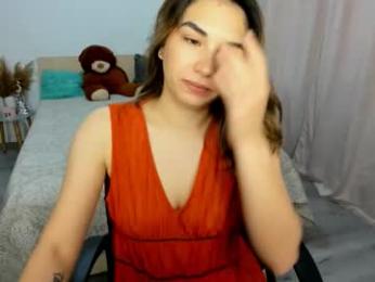 alexa_dolly webcam model stream image