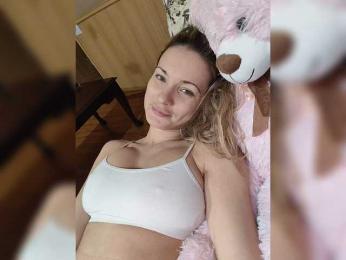 Lola3000 webcam model stream image