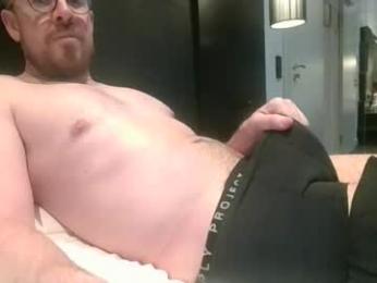 s_i_q webcam model stream image