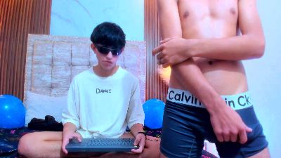 hoot_booys_ webcam model stream image