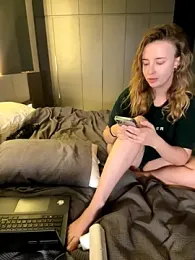 Nura_n_Sarah webcam model stream image