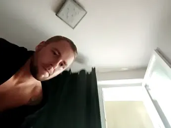 Vladyslav30 webcam model stream image