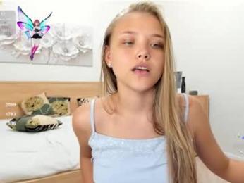 flooora_0 webcam model stream image