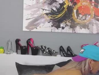 wildwifebarbie webcam model stream image