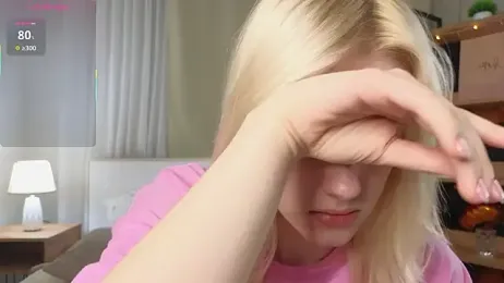 EdlaHewell webcam model stream image