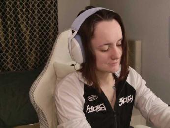 LunaL0ve webcam model stream image