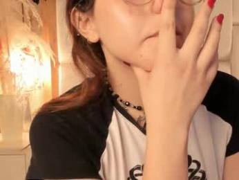 daphne_and_roger webcam model stream image