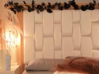 daphne_and_roger webcam model stream image