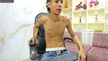 LittleFiree webcam model stream image