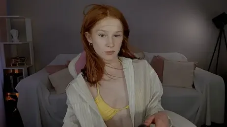 Leahsthetics webcam model stream image