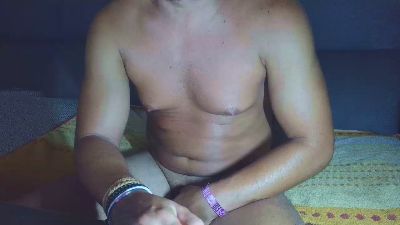 Pinaro35 webcam model stream image