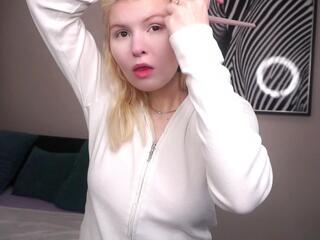 Kaye Mojardin webcam model stream image