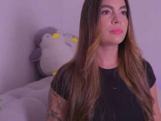 valery-roberts webcam model stream image