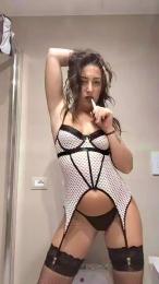 Myqueenfeet1900 webcam model stream image