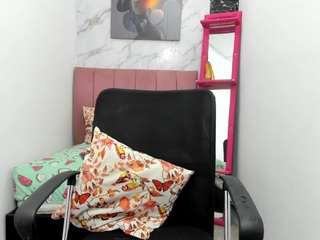 valery-w webcam model stream image