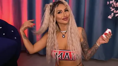 GoldenAmber webcam model stream image