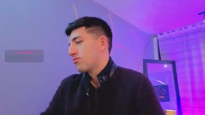 Un_Sluttyy webcam model stream image